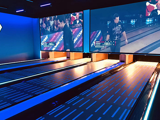 bowling-lanes-with-UV-glow