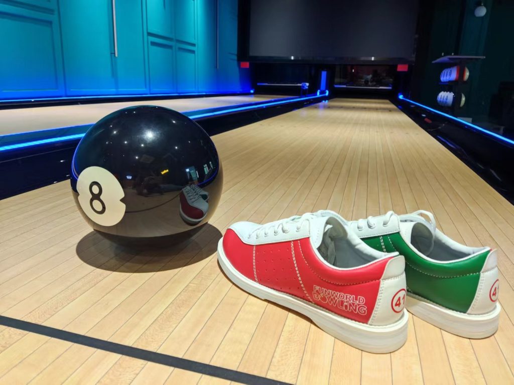 CHFUNTEK-bowling-shoes-for-men-in-red-and-green