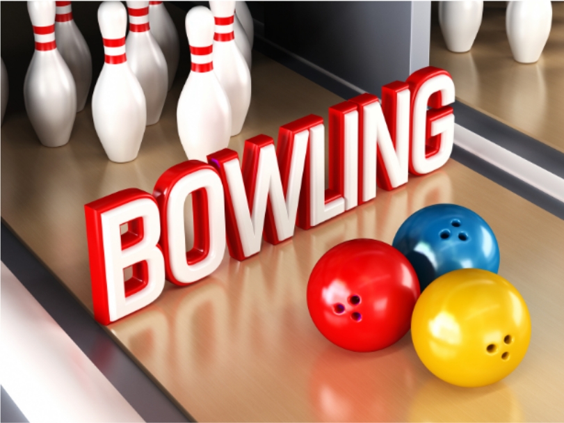 Bowling-pins-and-bowling-balls-in-red-blue-yellow