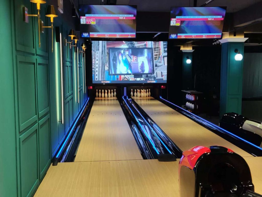 CHFUNTEK-string-pin-bowling-showroom